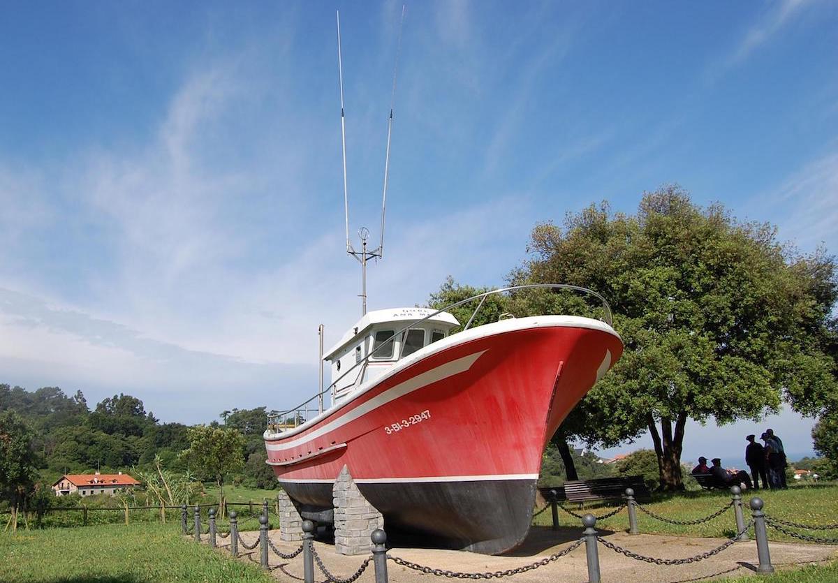 Retired ship in Gorliz (Bizkaia)